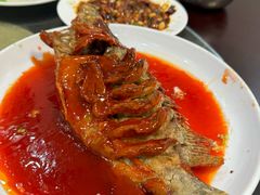 -余杨鸭鸭餐厅