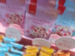 -良品铺子(白云新世界店)