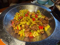 -魏铭鱼头捞饭(晋阳路店)