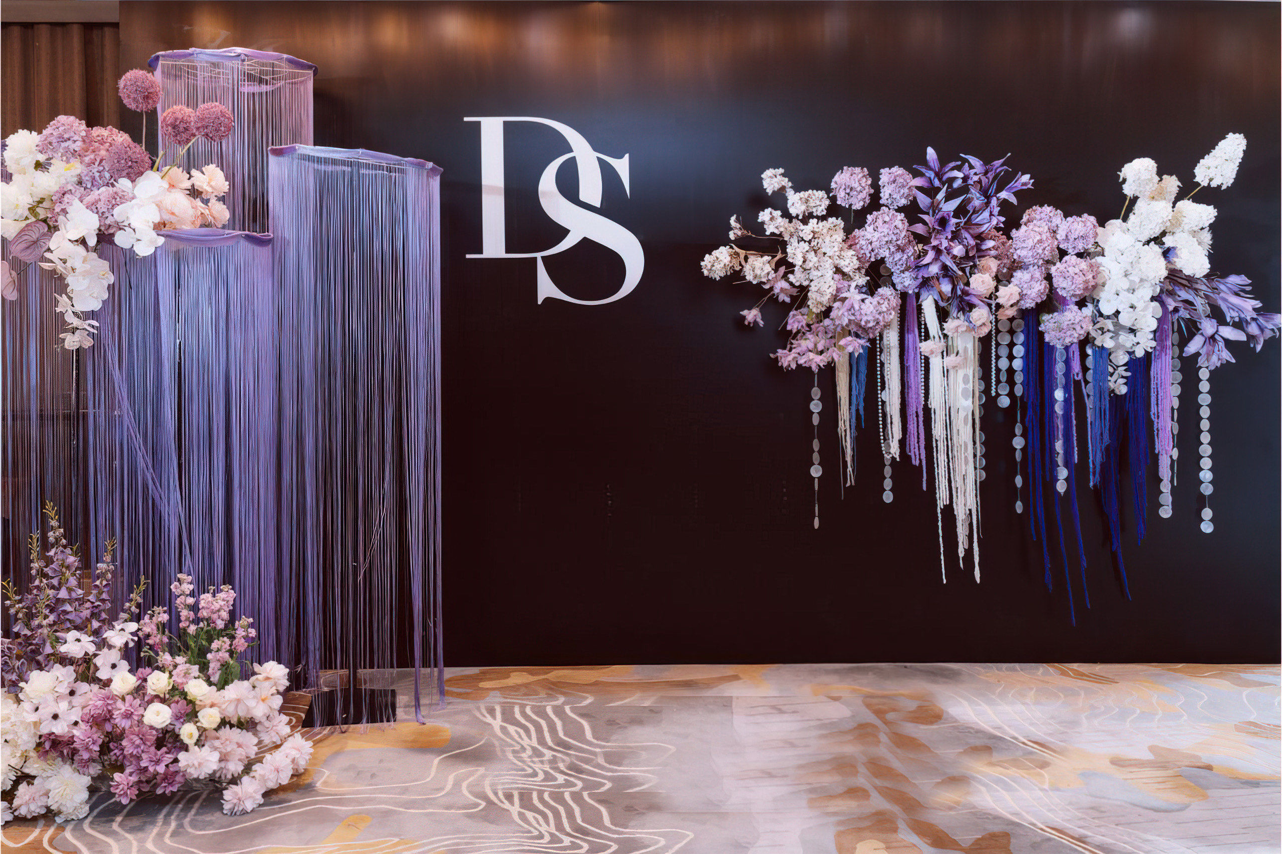 梦幻紫色婚礼布置