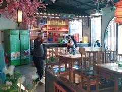 大堂-荷塘秋月·本帮江浙菜(国权路店)