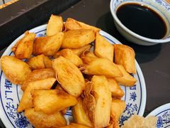 老北京炸咯吱-门框胡同百年卤煮(新街口店)