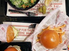 -The Habit Burger Grill 哈比特汉堡(爱琴海店)