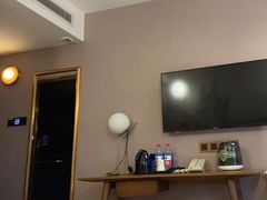 -速8精选酒店(北京工体三里屯春秀路店)