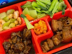 -同济大学本部学苑饮食广场