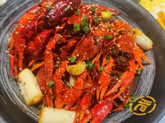 -肥肥虾庄·金牌油焖大虾(杨园滨江时代walk店)