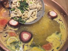 -洱火云南酸菜牛肉火锅(石景山当代商城店)