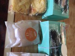 -顶东面包花园·生日蛋糕(世博店)