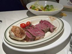 -MONICH牛排融合餐厅(和义大道购物中心店)