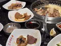 -木槿花韩式炭烤·熟成肉工坊(孙文东路店)