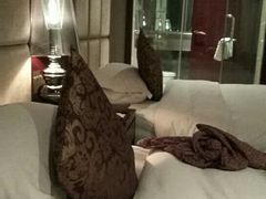 -锦龙国际酒店(天津奥体中心华苑地铁站店)