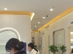 -皓齿连锁·雅贝健口腔·种植·矫正中心(虹口曲阳路店)