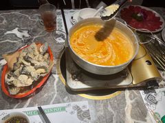 -禄婶鸡煲·打边炉