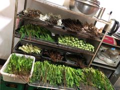 -特色油卤串串(水碾河店)