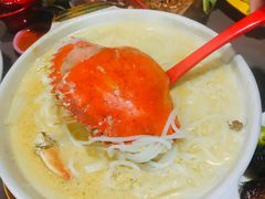 螃蟹-东海岸人工湖美食村