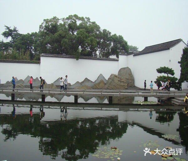 当到了卢浮宫，因为事先做过功课，每每走过一个点