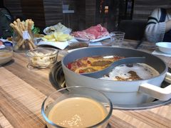 -颐辰舍岁岁羊(文昌万达景园店)