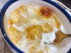 双皮奶-炖物24章·顺时轻养茶(杭州大厦店)