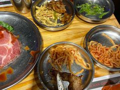 -青瓦炭韩潮烤肉(花园道店)