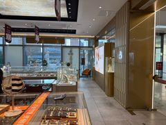 -华夏典当行(龙德广场店)