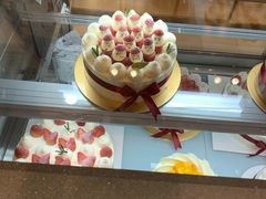 -花花卷卷·鲜食蛋糕(静安久光百货店)