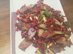 -阿瓦山寨·湘菜现炒·剁椒鱼头王(咸阳总店)