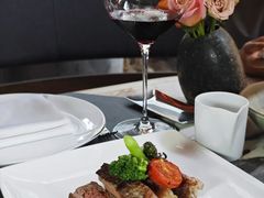 美国极佳肉眼牛排配季节蔬菜-ZHAO赵·牛扒坊(万象城店)