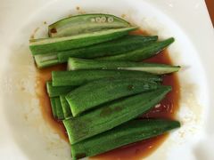 -上海玫瑰园度假酒店