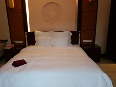 -三亚湾海居铂尔曼度假酒店