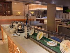 -东西风牛排馆周末烧烤自助(首都机场希尔顿店)