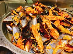 -四海一家自助餐(益田假日广场店)