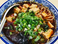 -萍记·鲜肉泡菜粉·非遗襄阳牛肉面