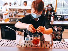 -星巴克臻选(上海合生汇1F店)
