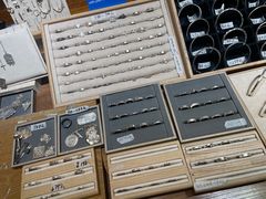 -十八字金·银饰·拼豆·开蚌DIY(魏公芳华里店)