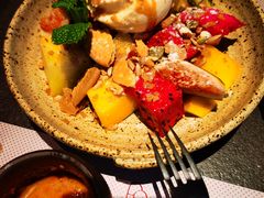 新西兰酸奶冰淇淋水果拼盘-FOOOO CITY CLUB 孚乐里音乐西餐酒吧(来福士店)