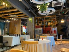-香山湖家家宴(中山陵店)