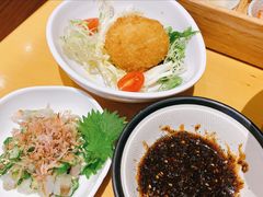 酥炸猪肉裹温泉蛋-胜博殿日式炸猪排(西红门店)