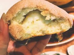 酥皮牛奶包-金玉满堂潮州酒楼(无限极荟购物广场店)
