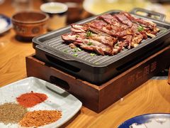 -娜仁图雅蒙古美食村(33小镇店)