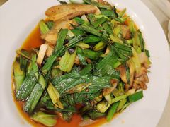蒜苗回锅肉-月圆霖特色农家乐