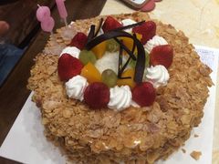 -皇冠幸福里动物奶油生日蛋糕(万达店)