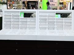 -三叶眼镜城批发市场(上海火车站店)