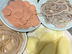 -肖肖酸萝卜鱼火锅(总店)