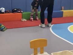 -米高蓝斯克国际轮滑中心(中铁建店)