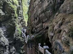 -龙水峡地缝景区