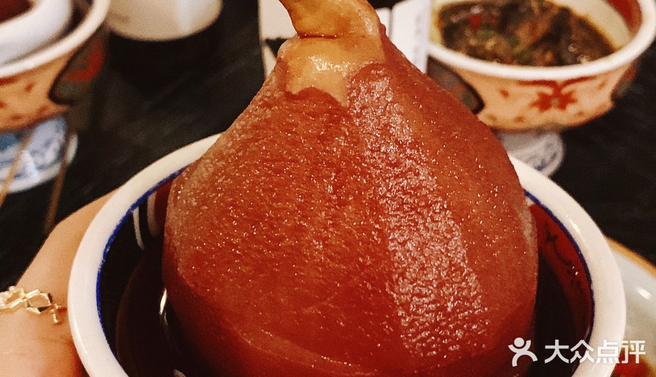 再三杯 |氛围感满满的中式小酒馆