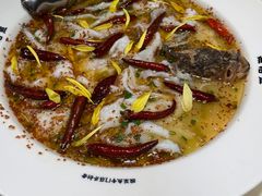 -渔语鱼酸菜鱼新川菜(来福士店)