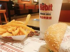 -The Habit Burger Grill 哈比特汉堡(复兴soho店)