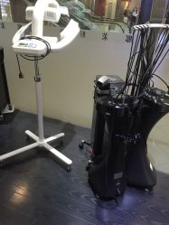 -变画·发型STUDIO