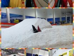 场地&nbsp;&nbsp;红衣服是教练-绍兴启迪乔波冰雪世界
